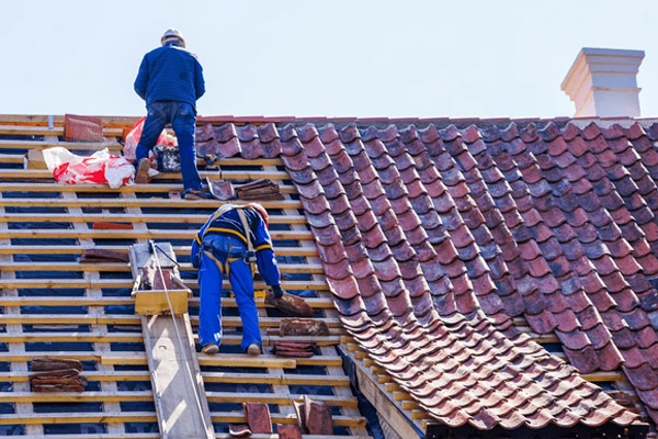 Service de couvreur à Clisson